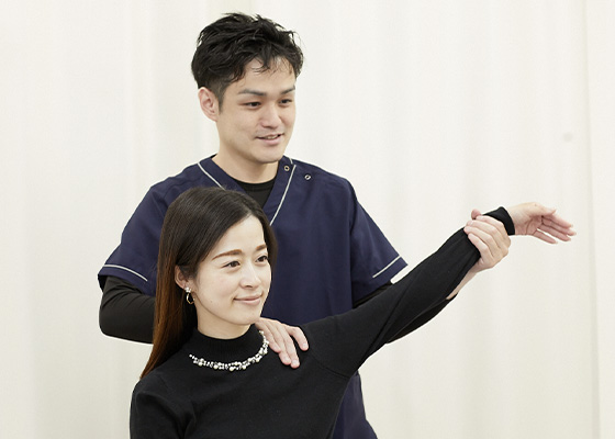 自費施術の様子